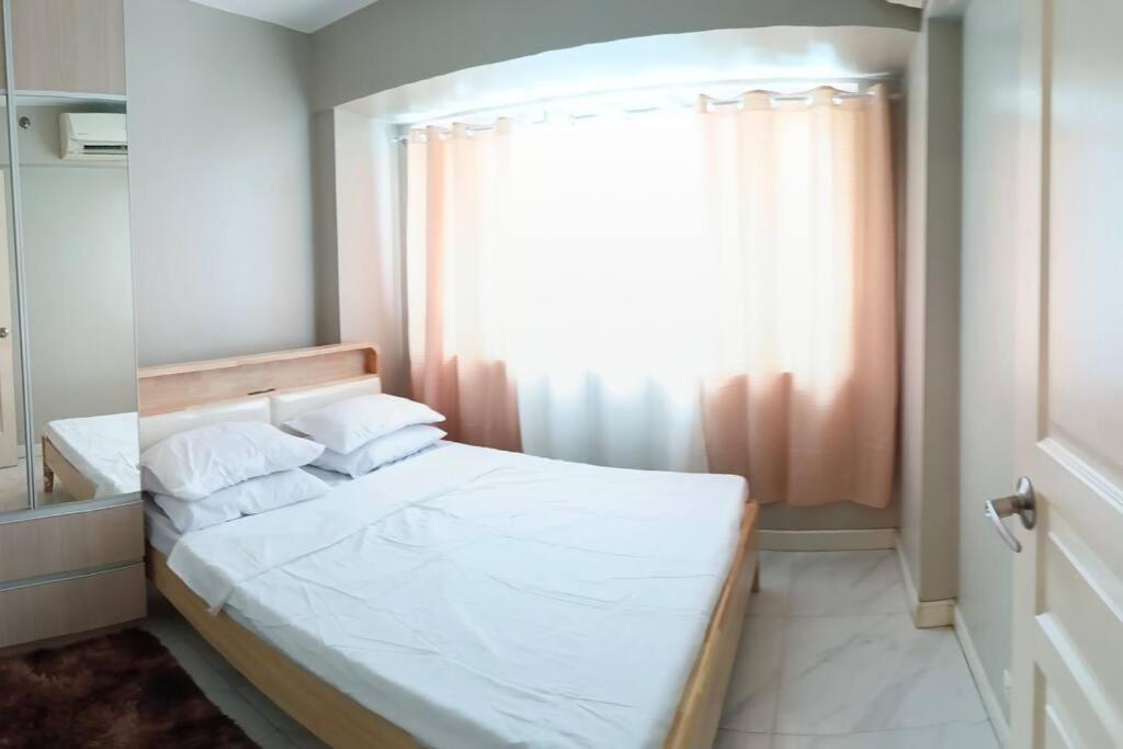 Monarch Parksuites - Balmoral Place Paranaque City Εξωτερικό φωτογραφία