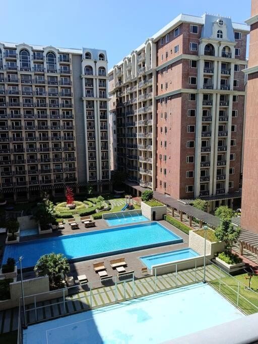 Monarch Parksuites - Balmoral Place Paranaque City Εξωτερικό φωτογραφία